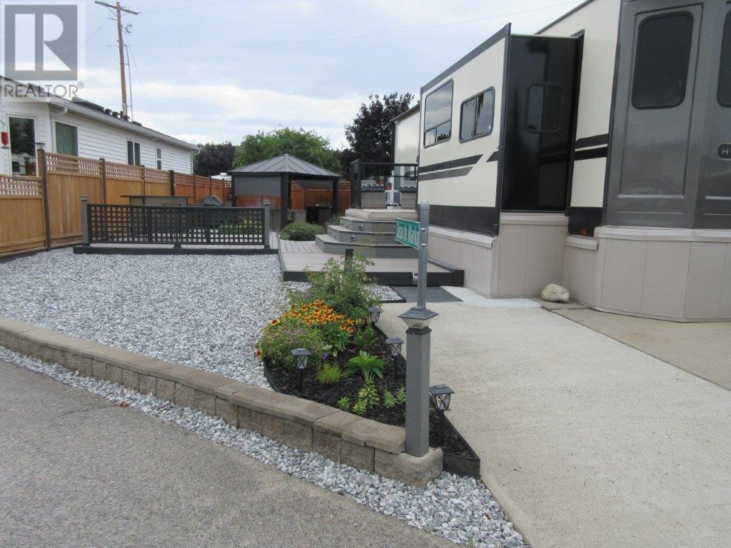 224 415 Commonwealth Road, Kelowna