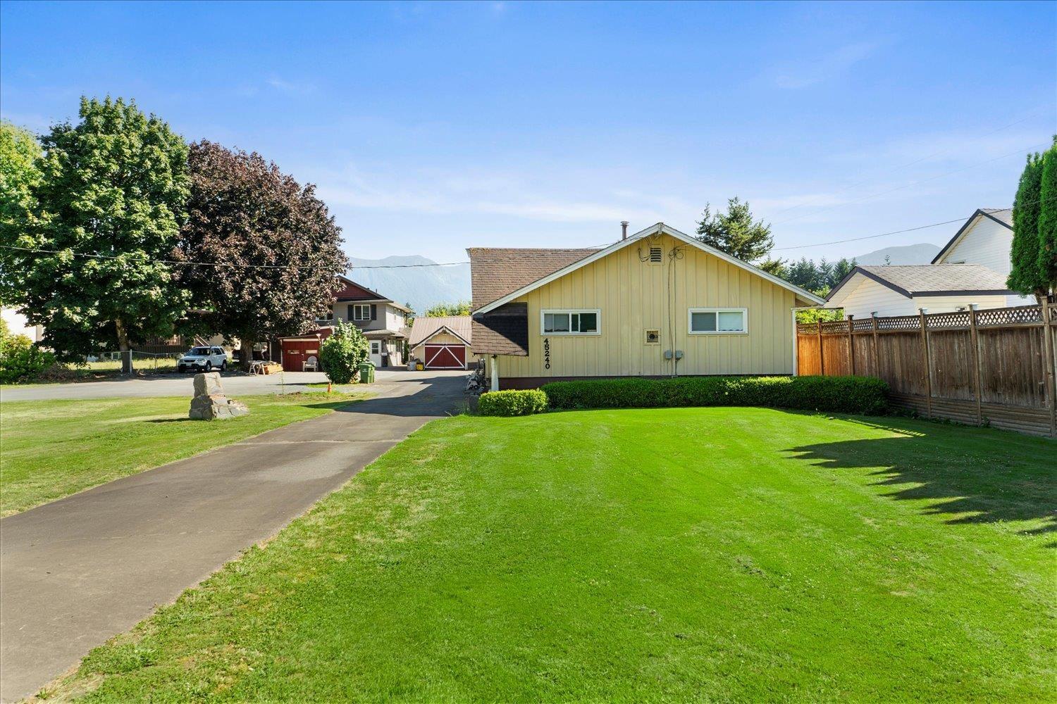 Photo 18 of 45240 South Sumas Road Sardis South, Chilliwack BC