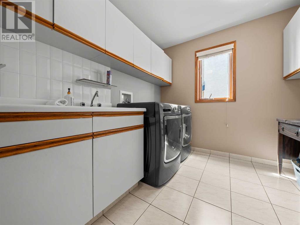 Single Family House for Sale in  Edgeview Road NW Edgemont Calgary 