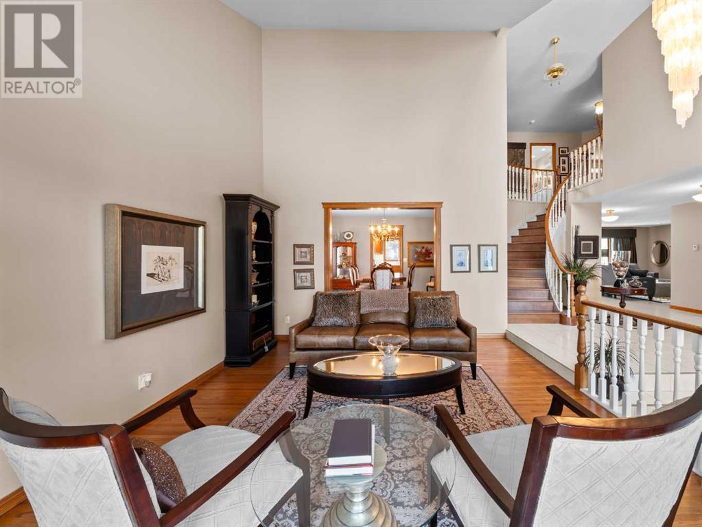 Single Family House for Sale in  Edgeview Road NW Edgemont Calgary 