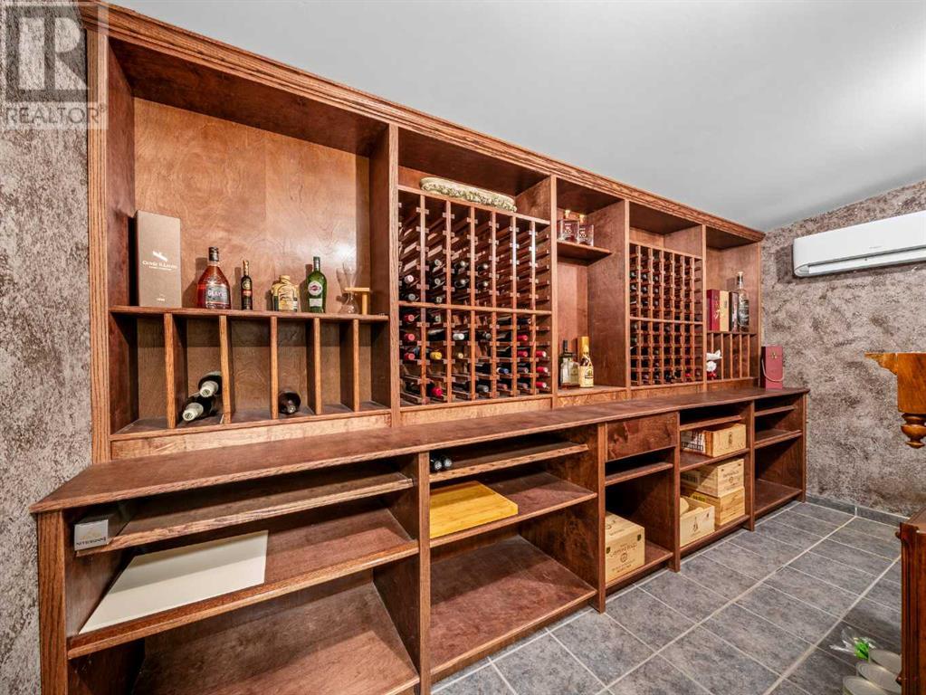 Single Family House for Sale in  Edgeview Road NW Edgemont Calgary 