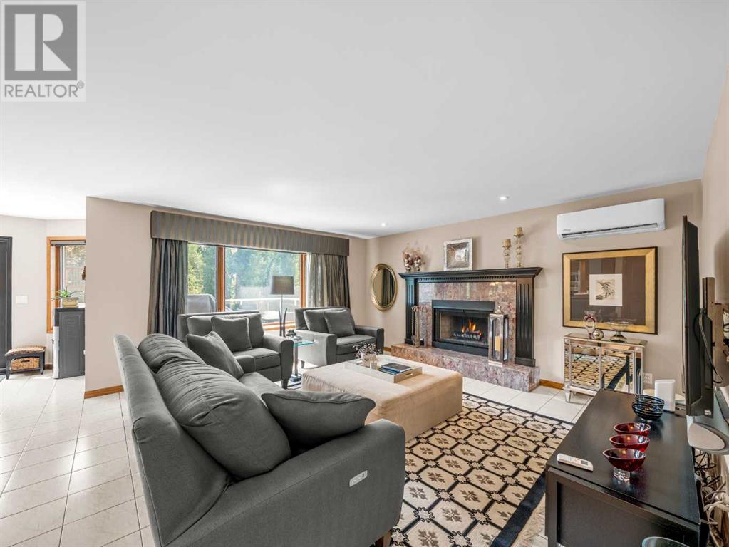Single Family House for Sale in  Edgeview Road NW Edgemont Calgary 