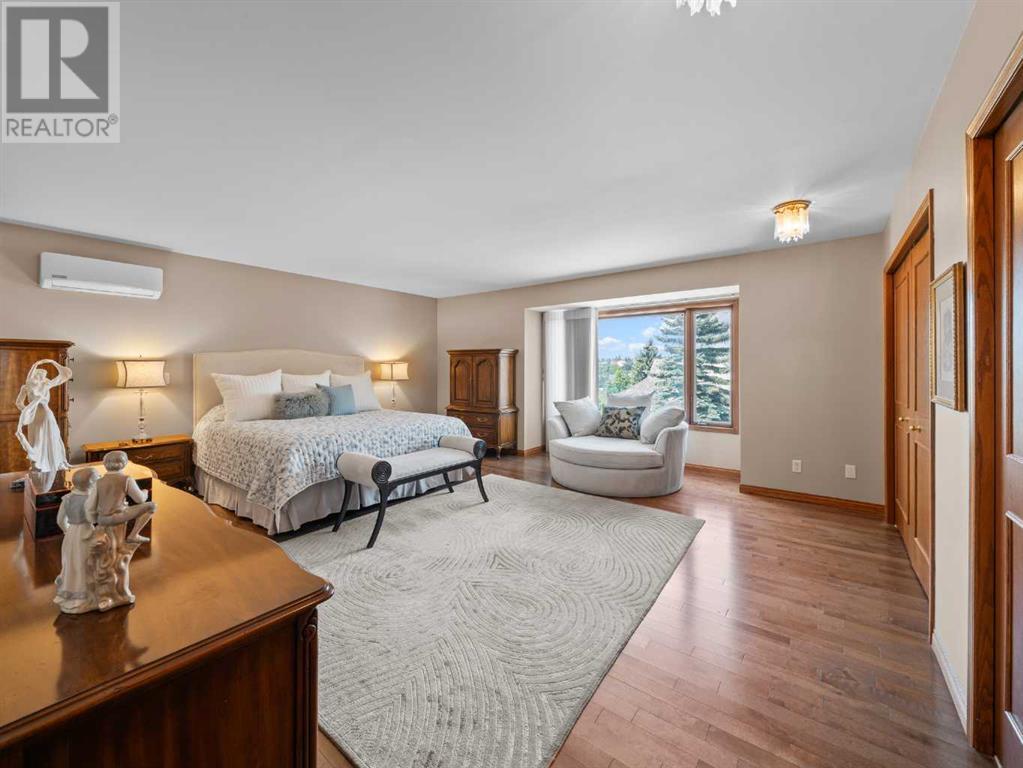 Single Family House for Sale in  Edgeview Road NW Edgemont Calgary 