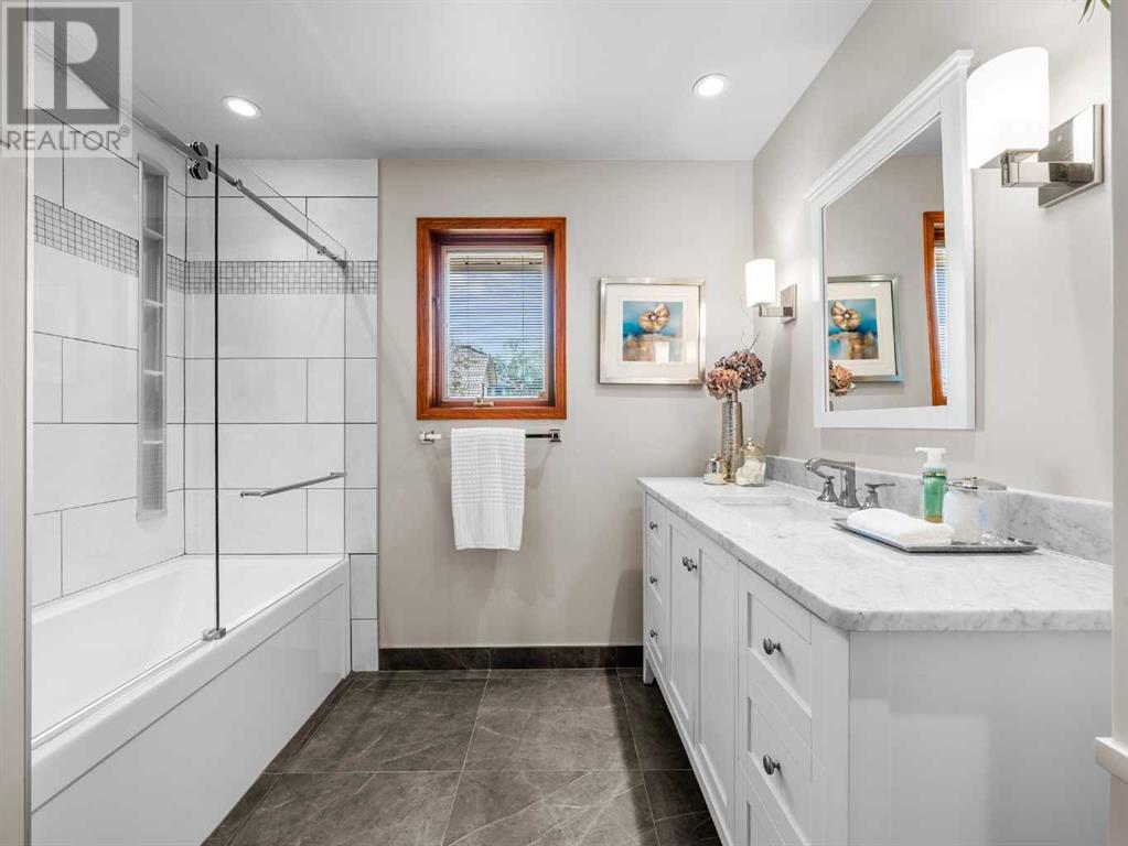 Single Family House for Sale in  Edgeview Road NW Edgemont Calgary 
