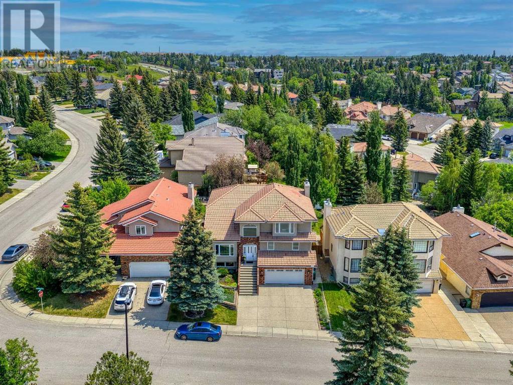 Single Family House for Sale in  Edgeview Road NW Edgemont Calgary 