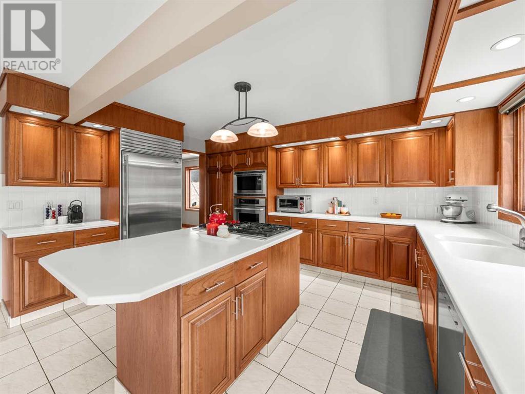 Single Family House for Sale in  Edgeview Road NW Edgemont Calgary 