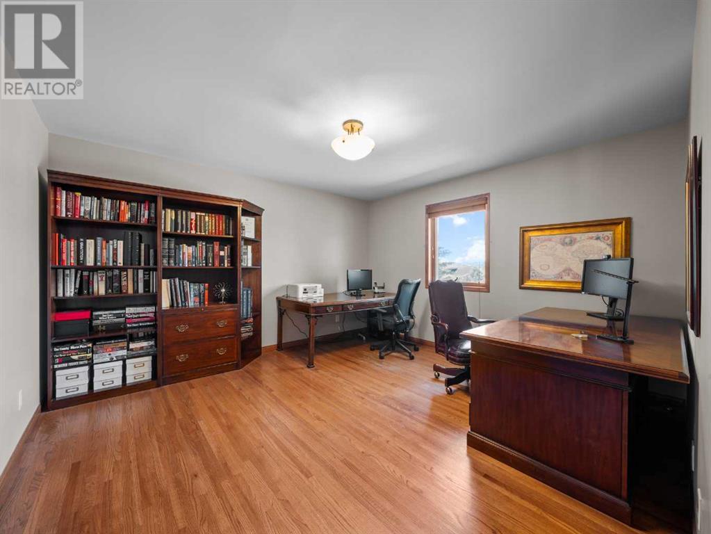 Single Family House for Sale in  Edgeview Road NW Edgemont Calgary 