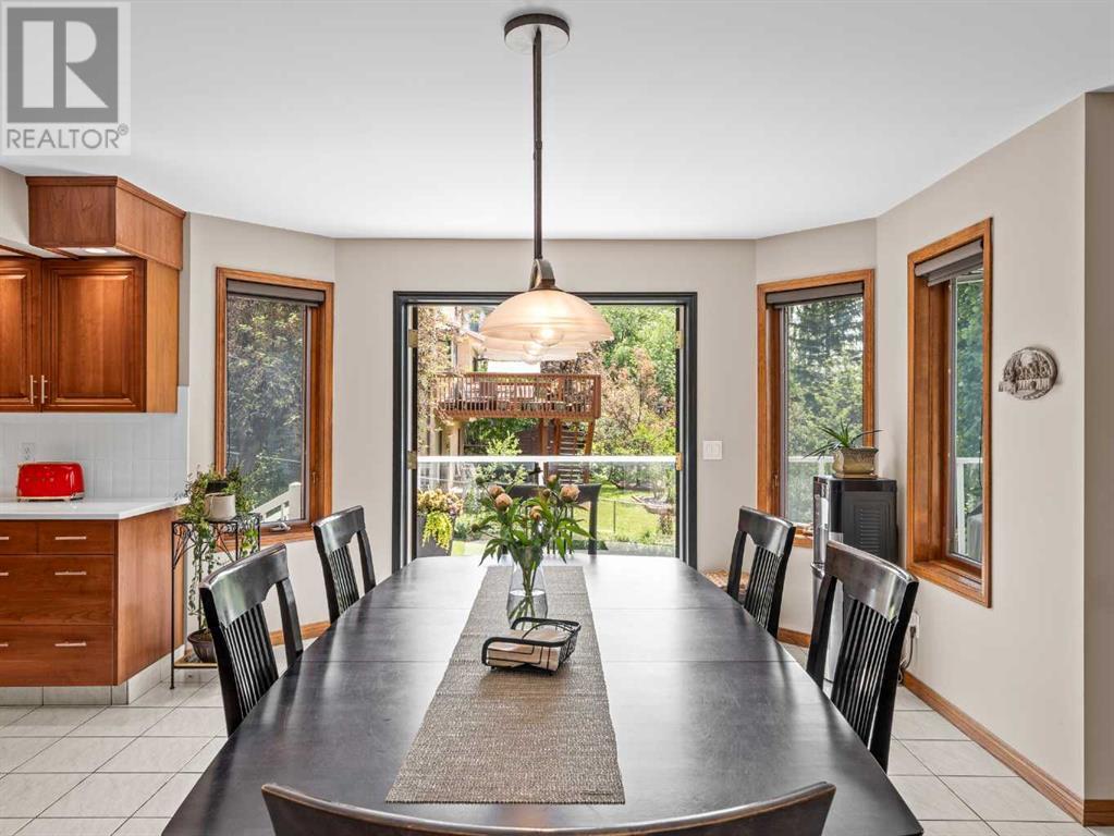 Single Family House for Sale in  Edgeview Road NW Edgemont Calgary 