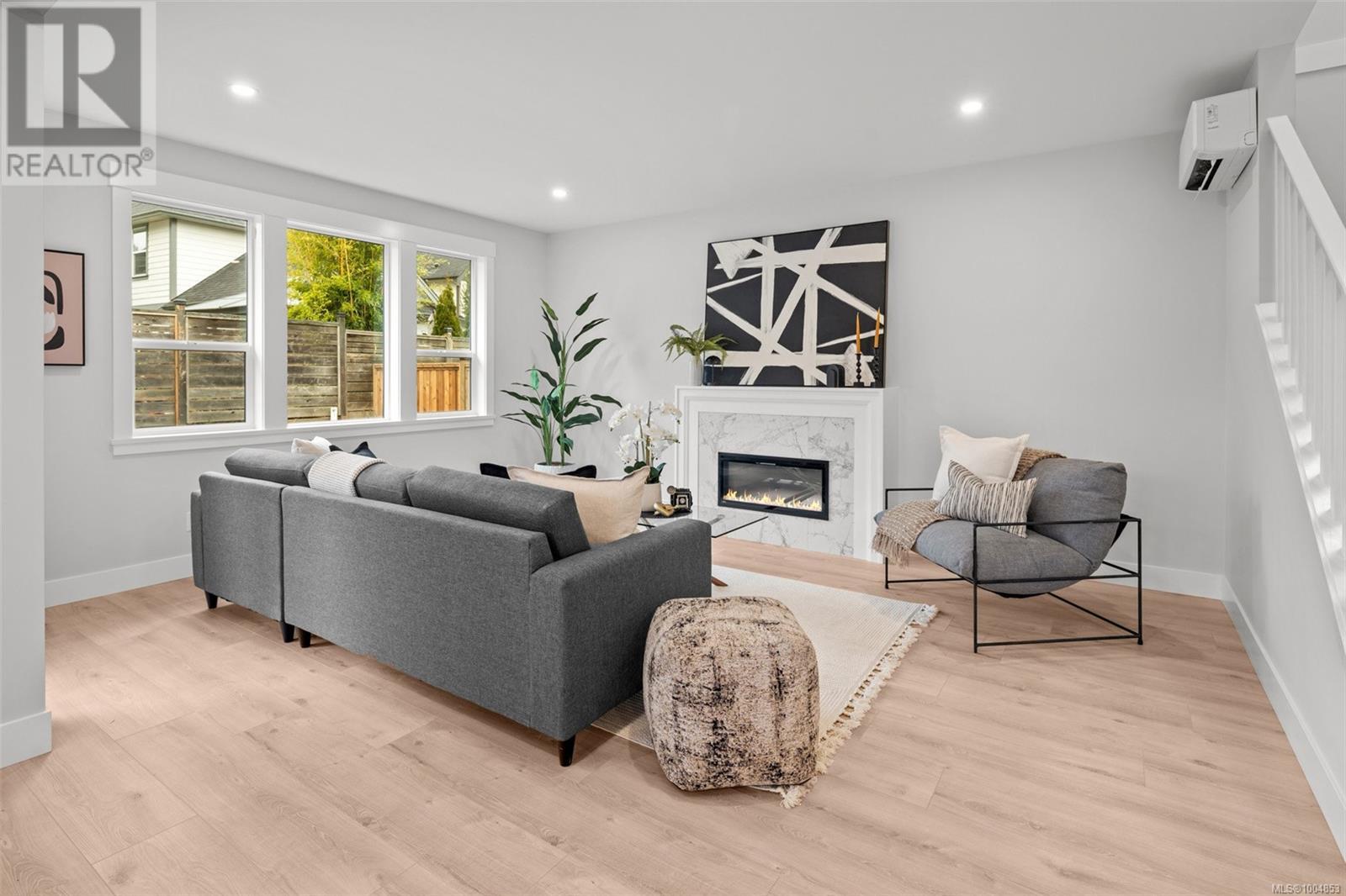 2274 EVELYN LANE - Image 24