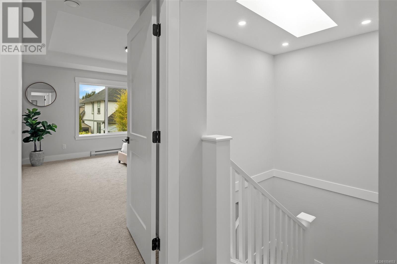 2274 EVELYN LANE - Image 28