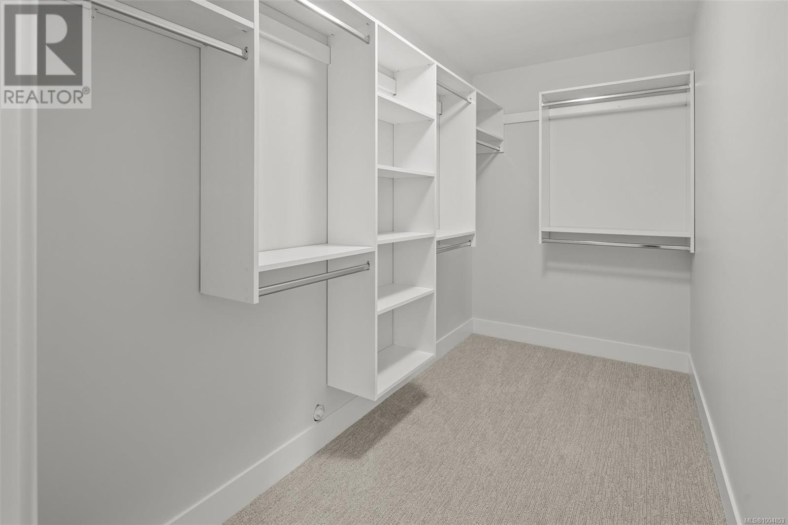 2274 EVELYN LANE - Image 32