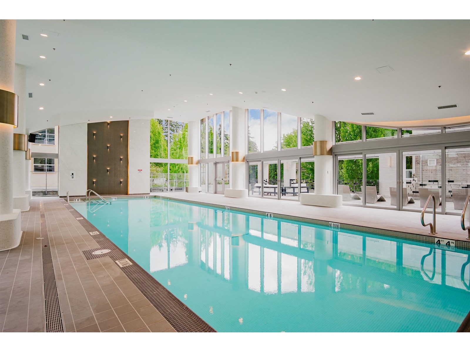 2403 13778 100 AVENUE, Surrey