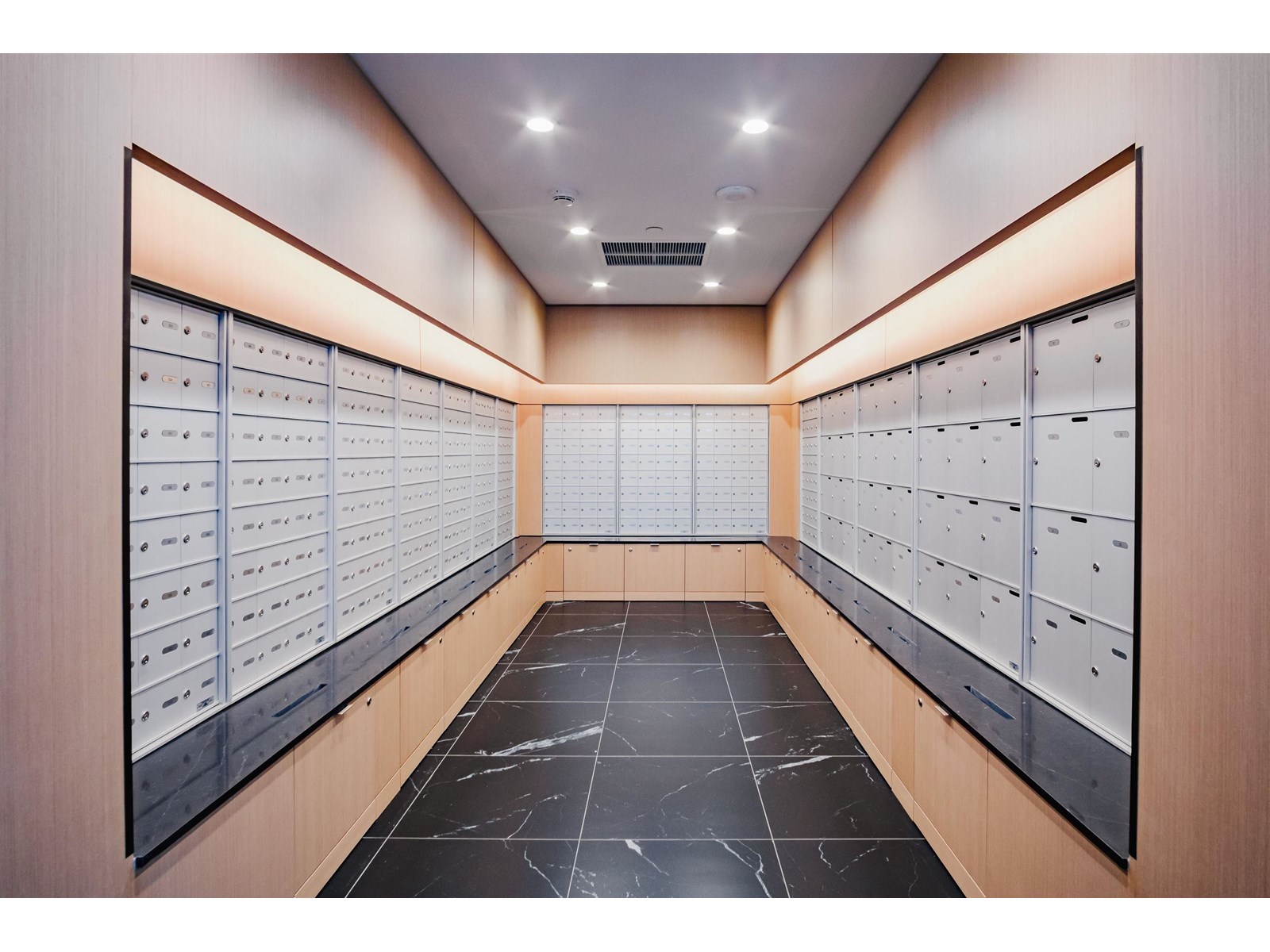 2403 13778 100 AVENUE, Surrey