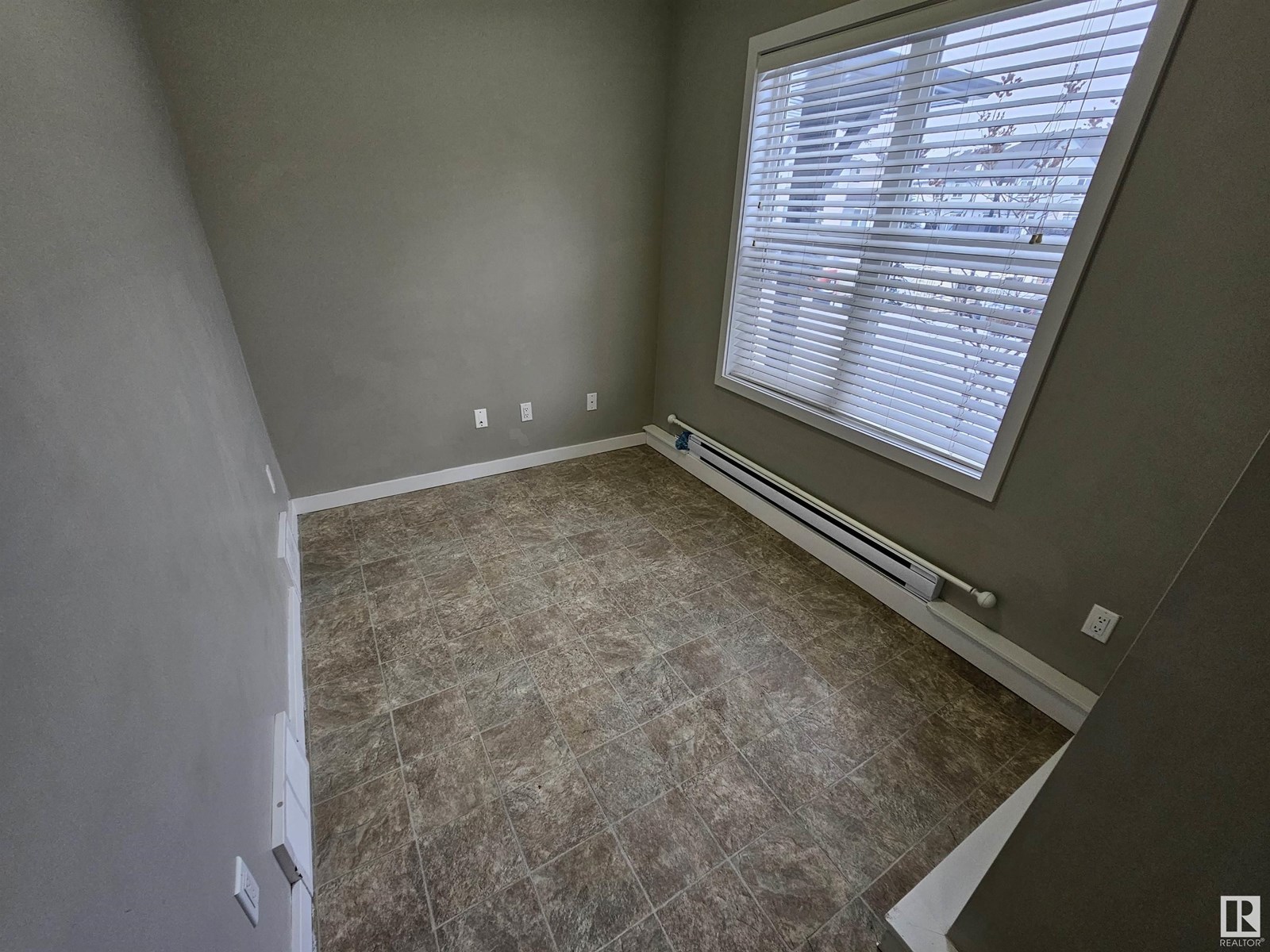 Photo 16 of 56 655 Watt Bv Sw, Edmonton AB