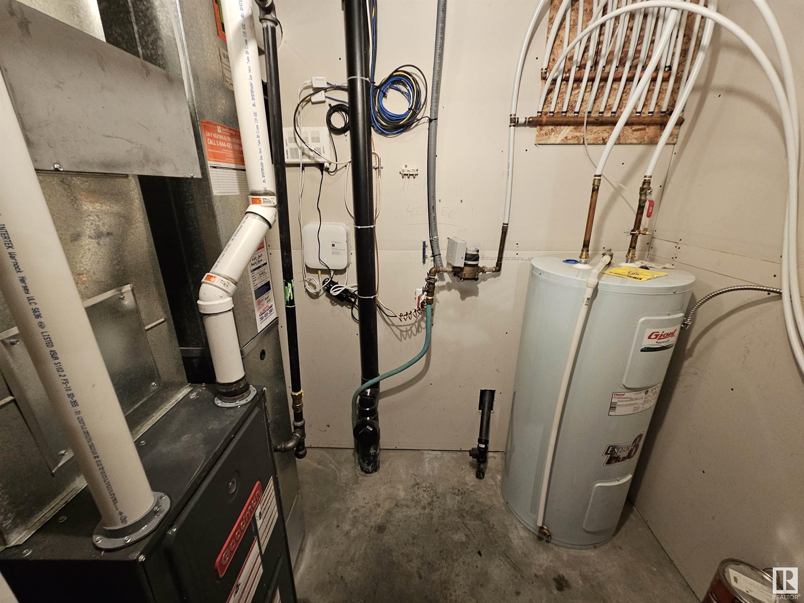 Photo 4 of 56 655 Watt Bv Sw, Edmonton AB