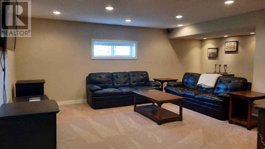 Single Family House for Sale in  Railway Avenue Rosedale Drumheller 