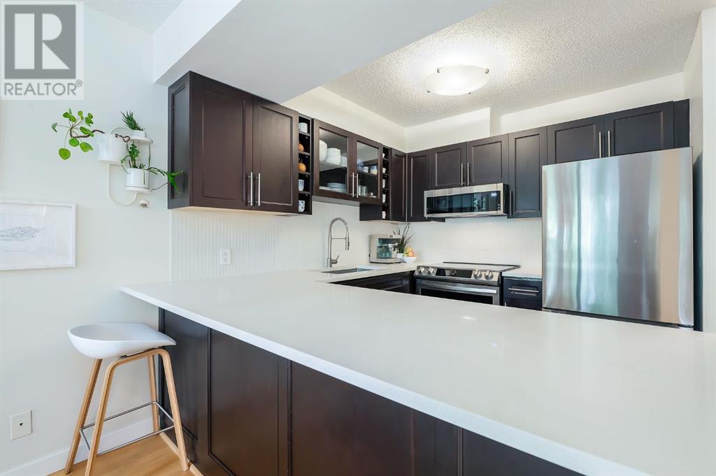 Single Family House for Sale in    Avenue SW Cliff Bungalow Calgary 