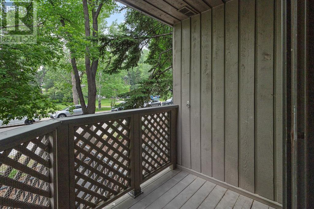 Single Family House for Sale in    Avenue SW Cliff Bungalow Calgary 