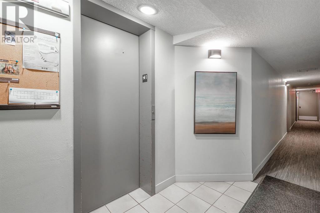 Single Family House for Sale in    Avenue SW Cliff Bungalow Calgary 