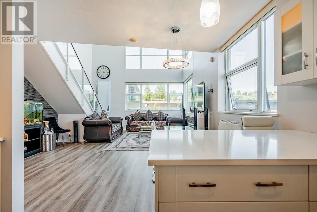 Photo 15 of 304 2225 Holdom Avenue, Burnaby BC