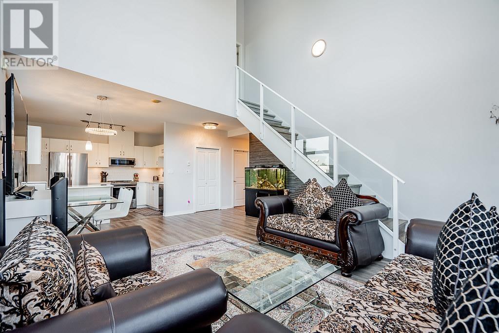 Photo 5 of 304 2225 Holdom Avenue, Burnaby BC