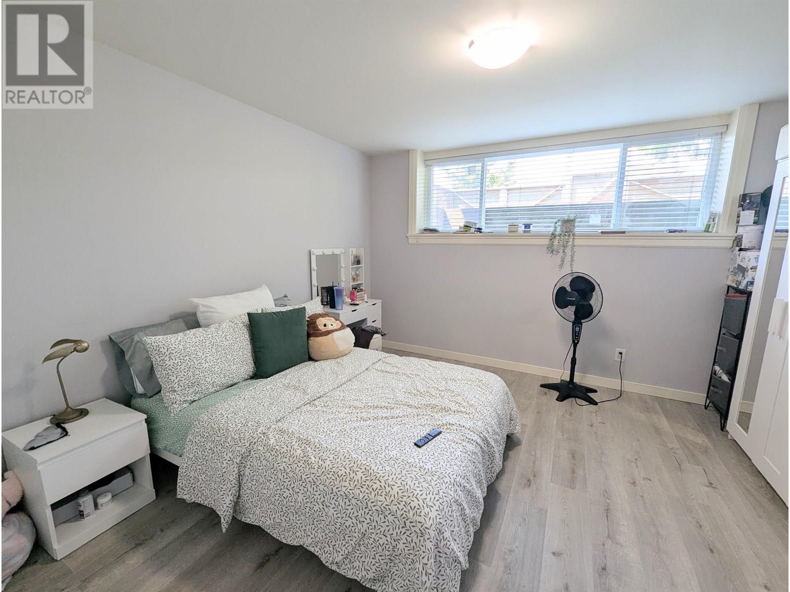 Photo 17 of 6466 Commercial Street, Vancouver BC