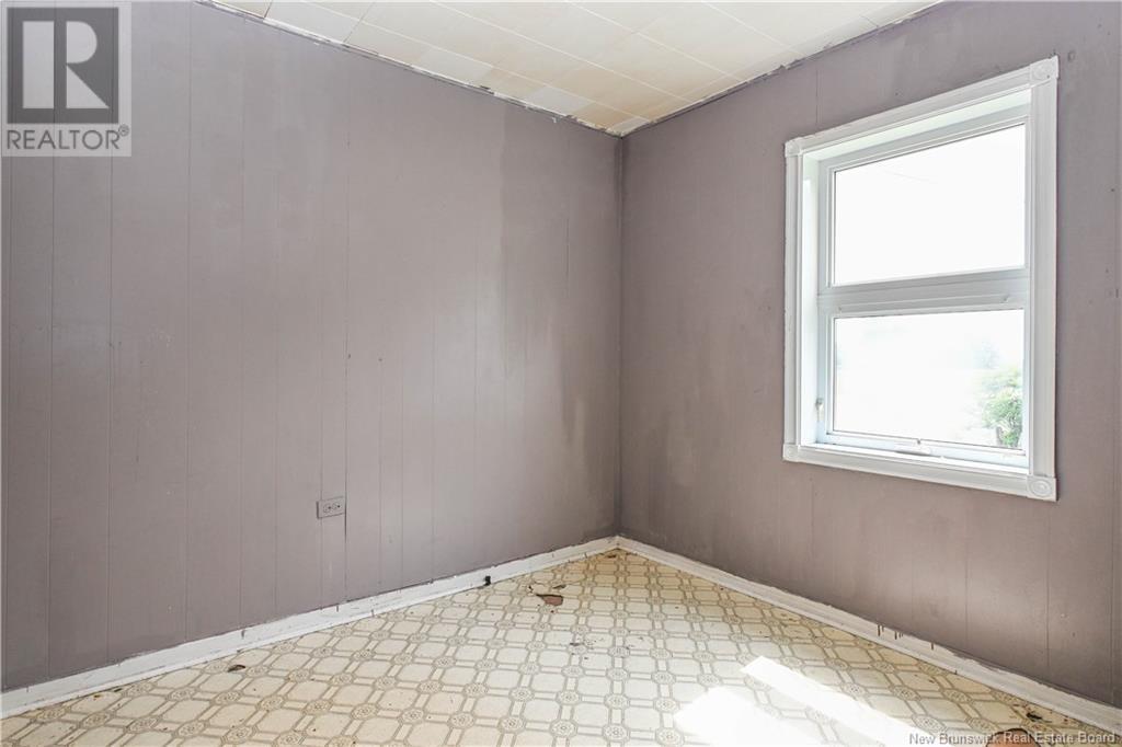 Photo 15 of 311 Jd Gauthier Boulevard, Shippagan NB