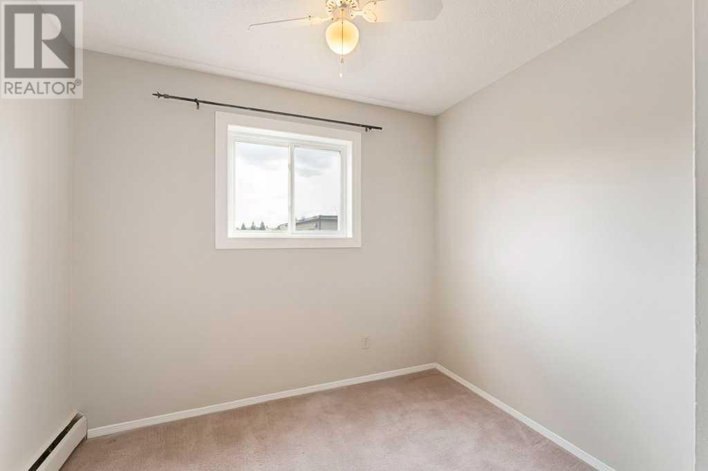 Single Family House for Sale in    Street SW Glenbrook Calgary 
