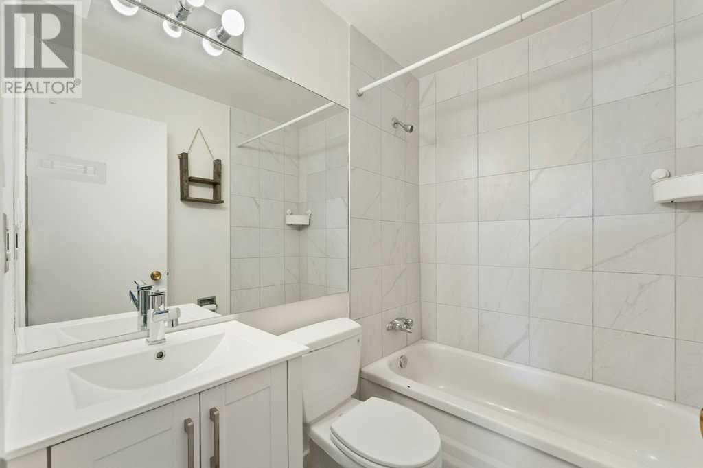 Single Family House for Sale in    Street SW Glenbrook Calgary 