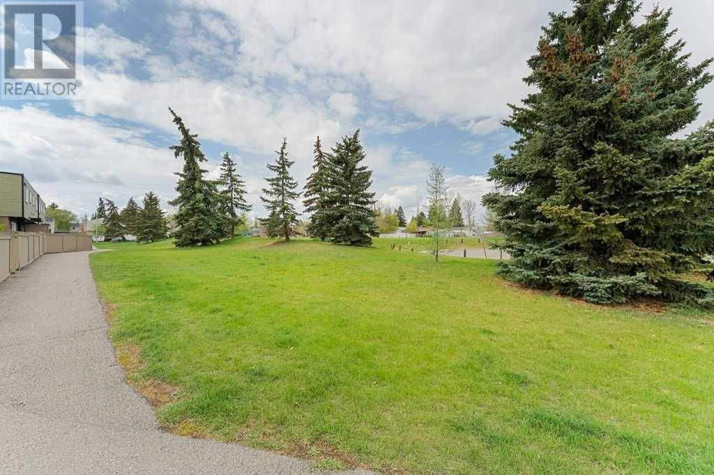 Single Family House for Sale in    Street SW Glenbrook Calgary 