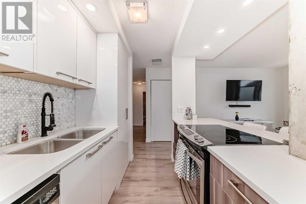 Single Family House for Sale in    Avenue SW Beltline Calgary 