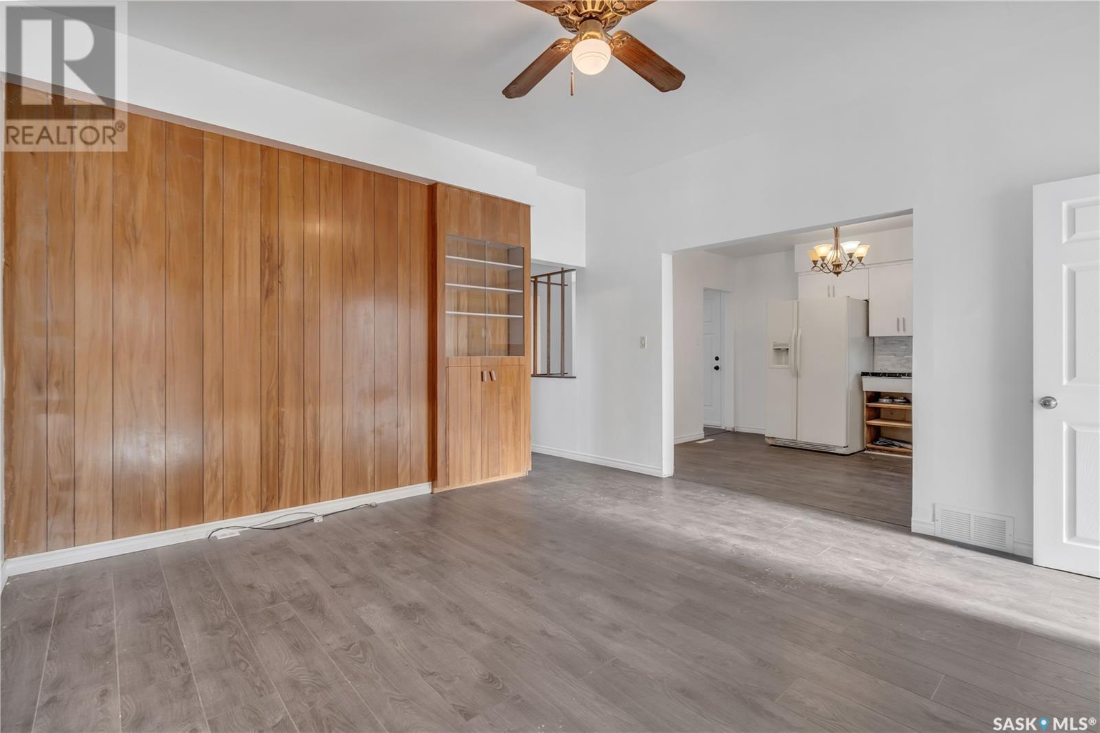 Photo 30 of 210 Oriole Avenue, Briercrest SK
