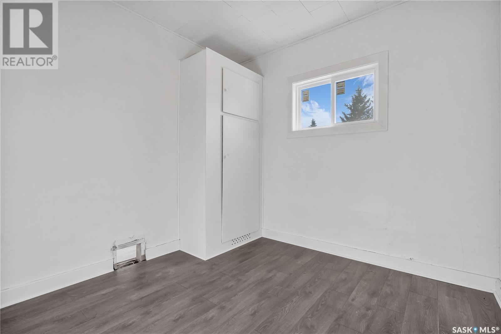 Photo 17 of 210 Oriole Avenue, Briercrest SK