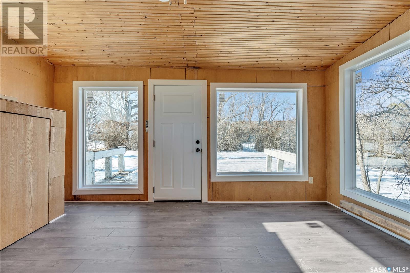 Photo 19 of 210 Oriole Avenue, Briercrest SK