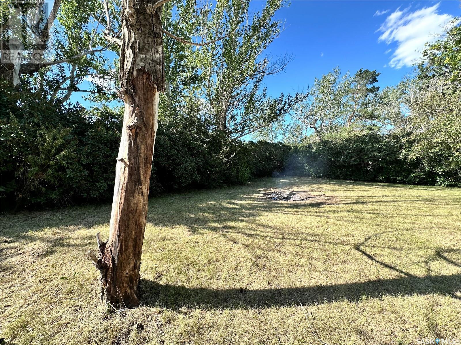 Photo 44 of 210 Oriole Avenue, Briercrest SK