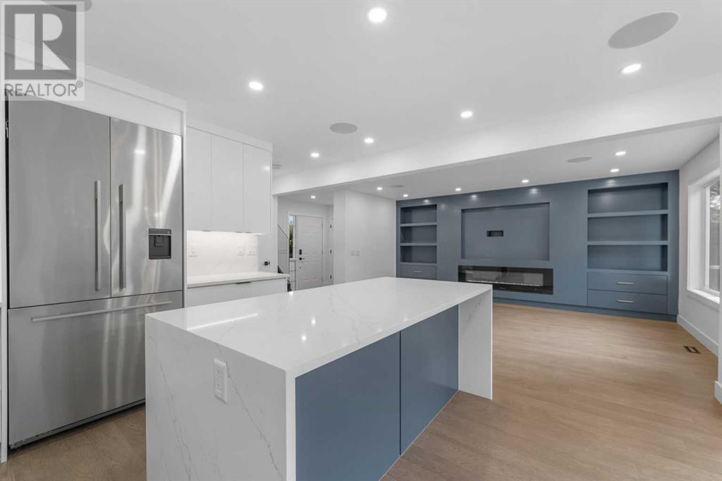 Single Family House for Sale in  Spring Crescent SW Springbank Hill Calgary 