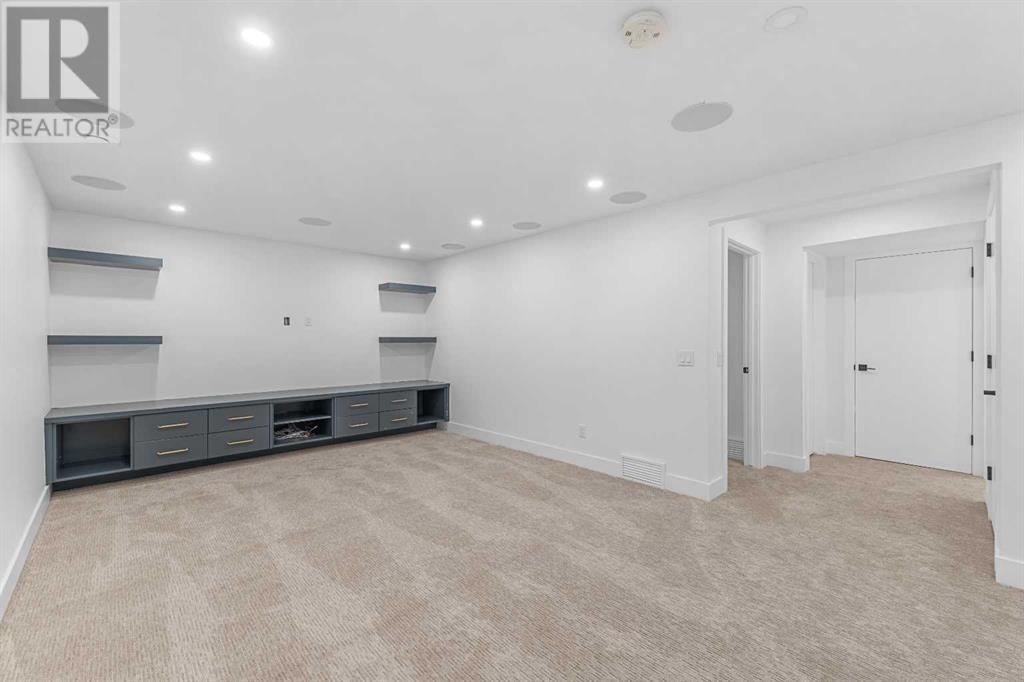Single Family House for Sale in  Spring Crescent SW Springbank Hill Calgary 