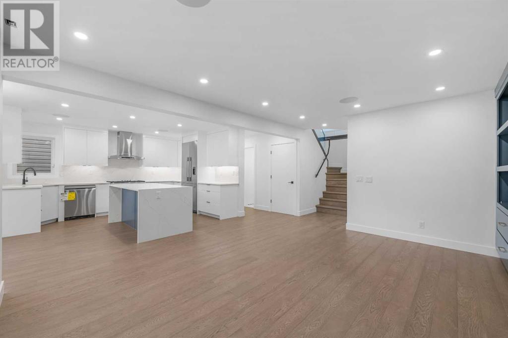 168 Spring Crescent SW, Calgary, Alberta