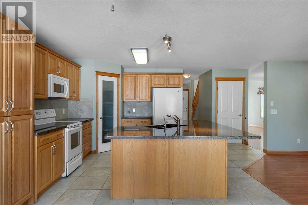 Single Family House for Sale in  Saddleland Crescent NE Saddle Ridge Calgary 