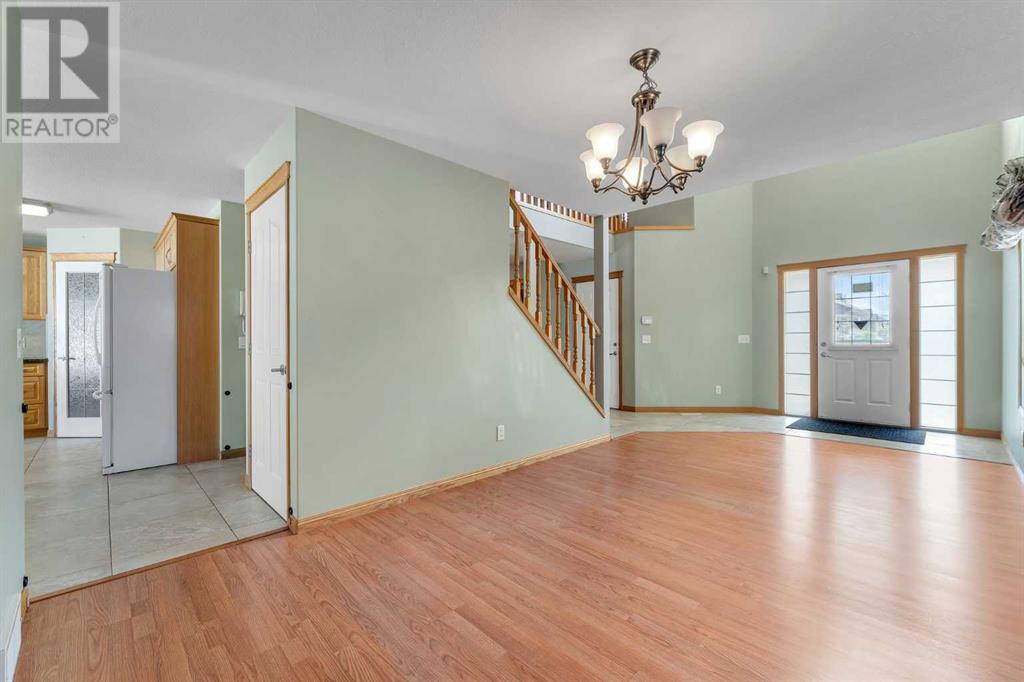 Single Family House for Sale in  Saddleland Crescent NE Saddle Ridge Calgary 
