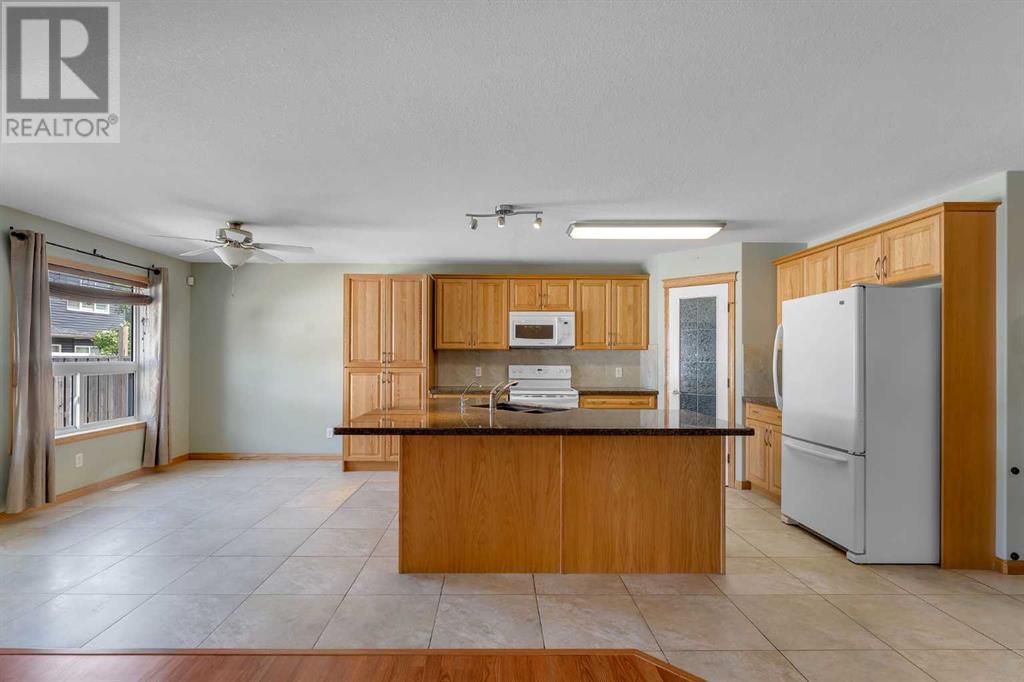 Single Family House for Sale in  Saddleland Crescent NE Saddle Ridge Calgary 