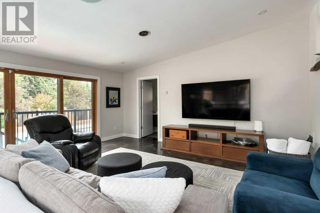 Single Family House 4 Level for Sale in  Massey Place SW Mayfair Calgary 