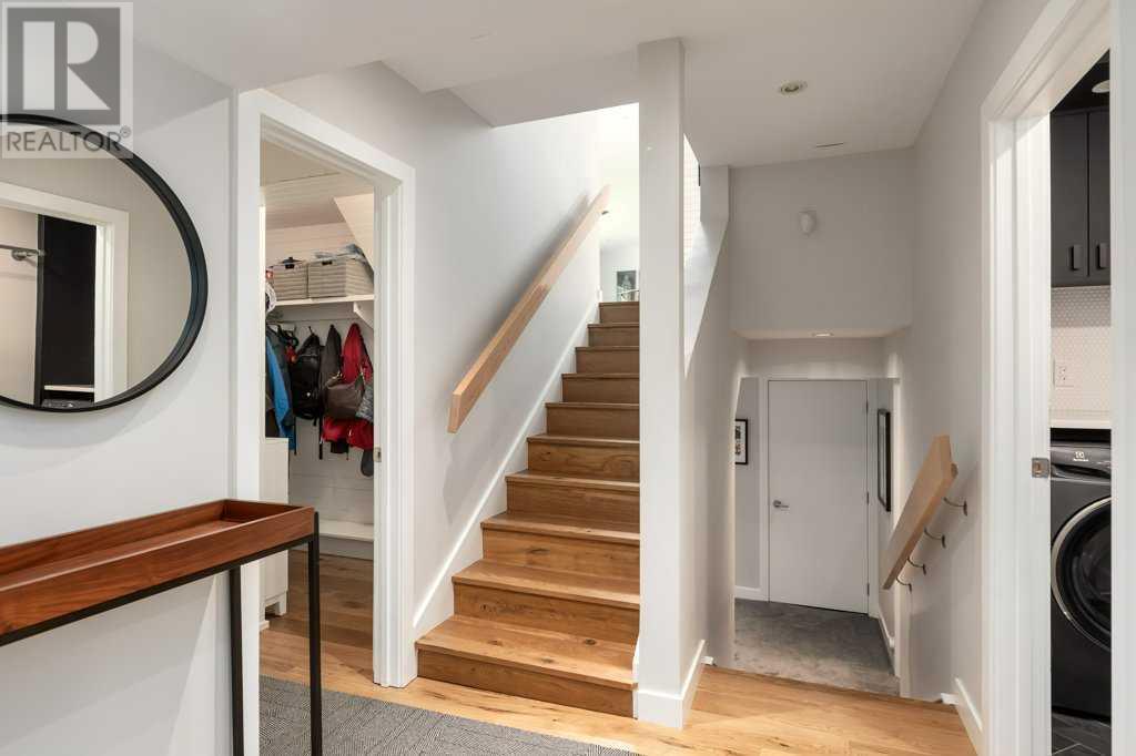 Single Family House 4 Level for Sale in  Massey Place SW Mayfair Calgary 