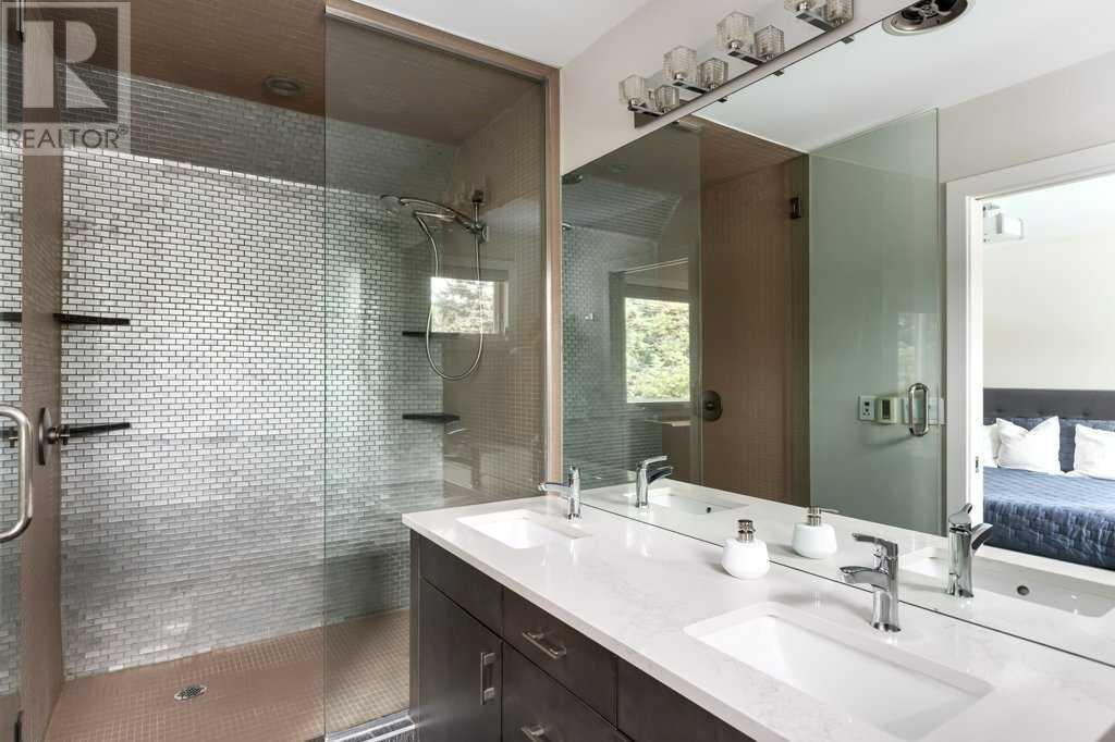 Single Family House 4 Level for Sale in  Massey Place SW Mayfair Calgary 