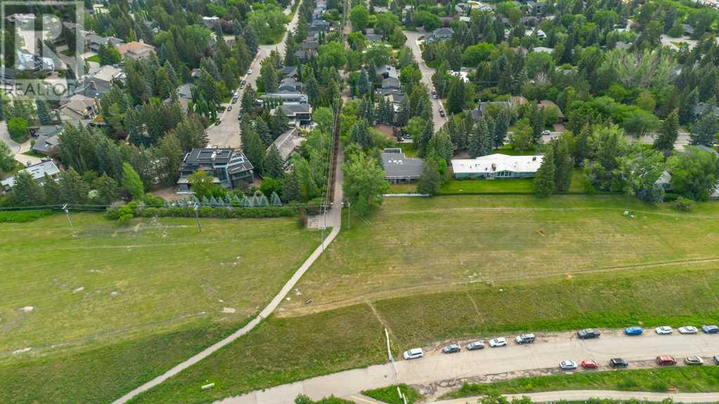 Single Family House 4 Level for Sale in  Massey Place SW Mayfair Calgary 