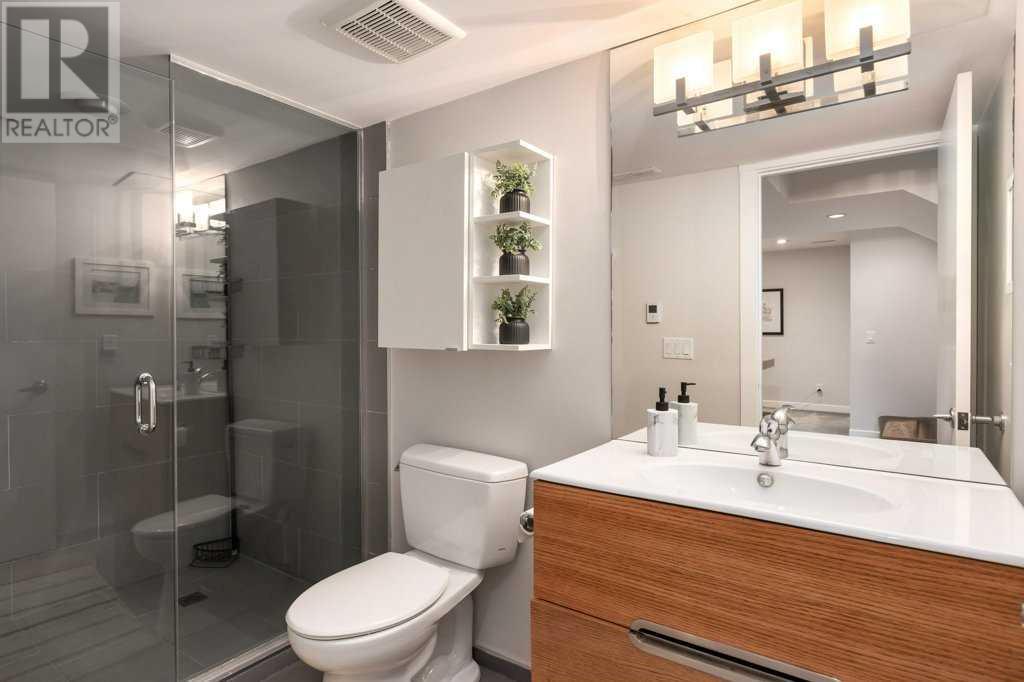 Single Family House 4 Level for Sale in  Massey Place SW Mayfair Calgary 
