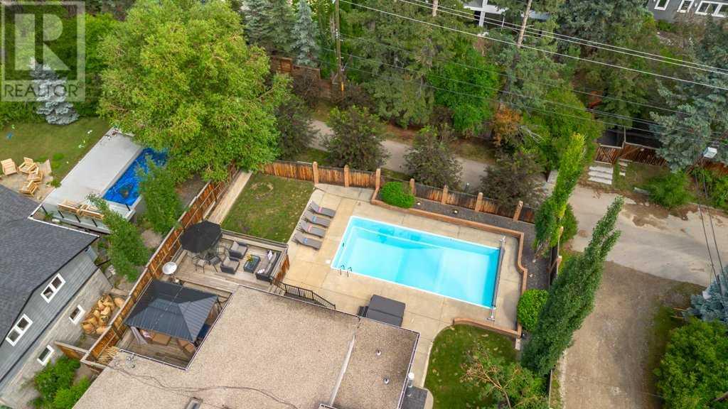 Single Family House 4 Level for Sale in  Massey Place SW Mayfair Calgary 
