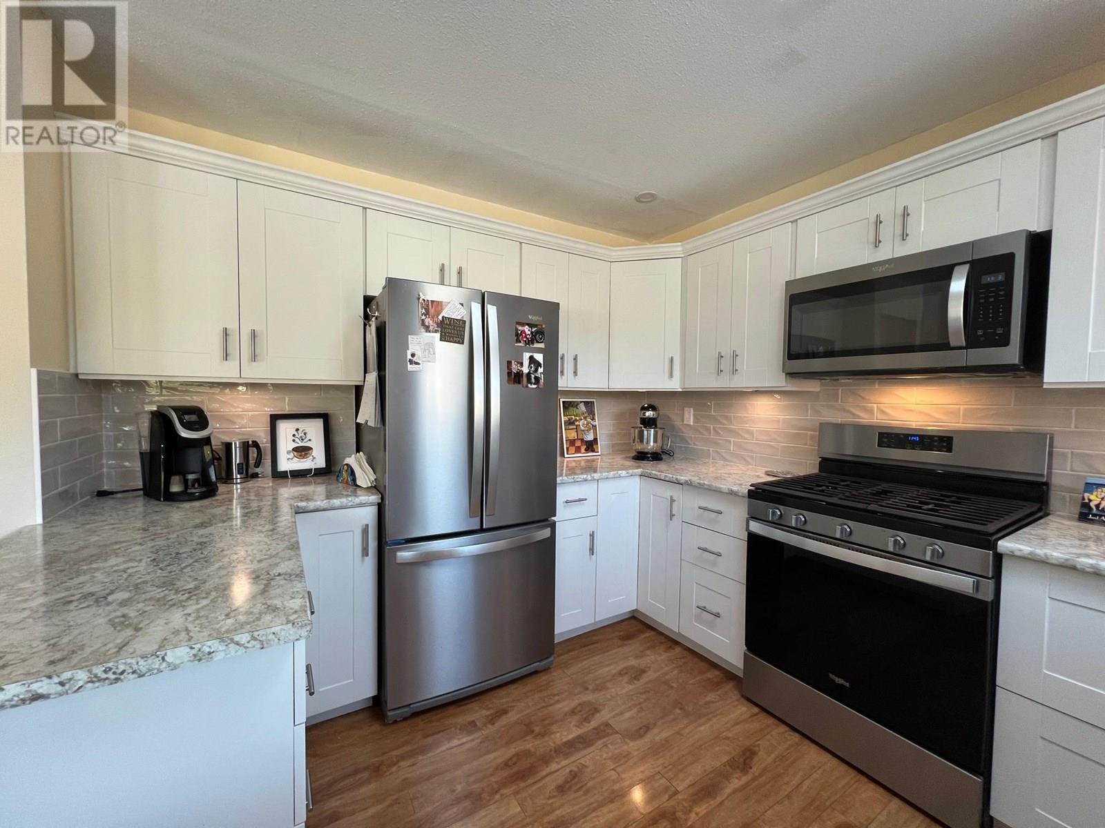 Photo 15 of 814 8 Avenue, Vernon BC