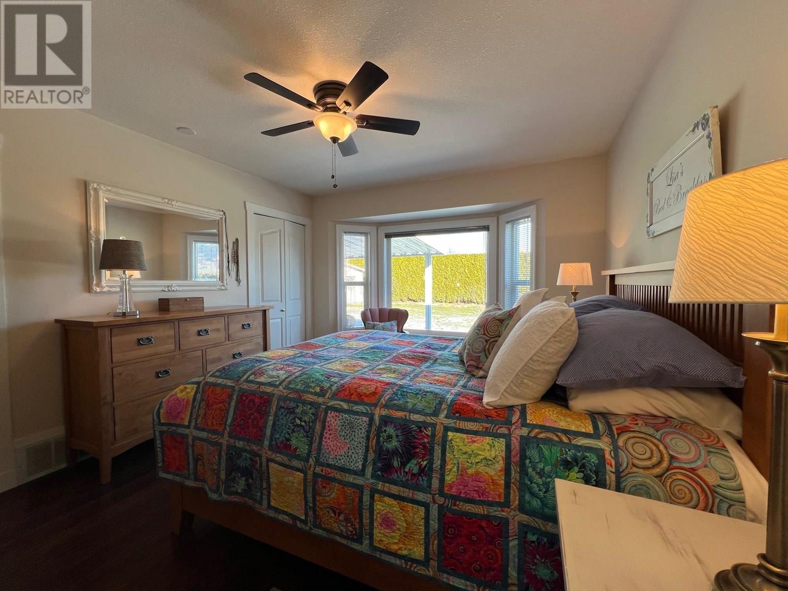 Photo 12 of 814 8 Avenue, Vernon BC