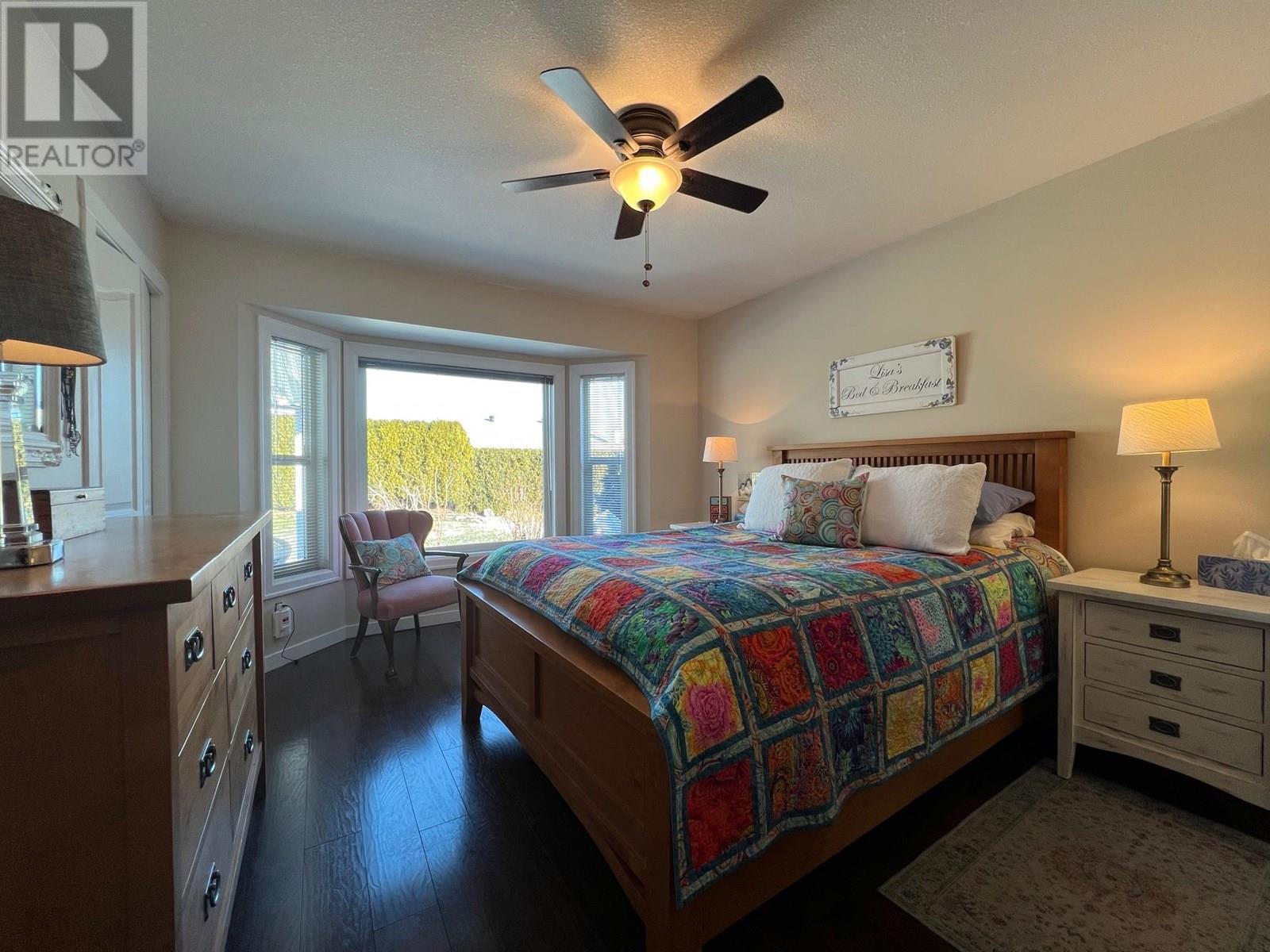 Photo 11 of 814 8 Avenue, Vernon BC